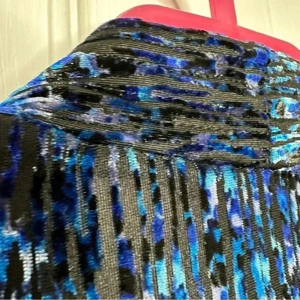 Tanjay Cardigan  Velvet Blue / Black / White Size Large - Picture 15 of 16